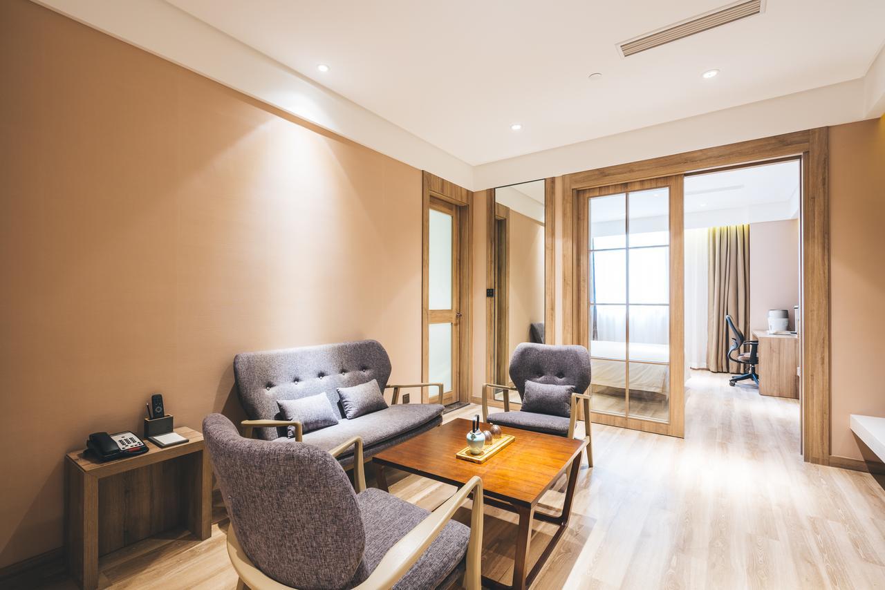 Atour Hotel Shanghai Hongqiao National Exhibition Center Minbei Road エクステリア 写真